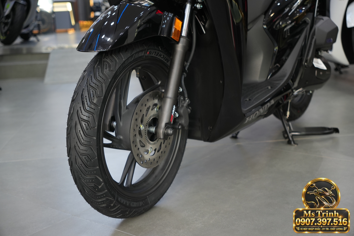 Honda SH150i Ý đen bóng 2027 tại Lâm Đồng - Sơn bóng lịch sự, tiện ích cho mỗi ngày