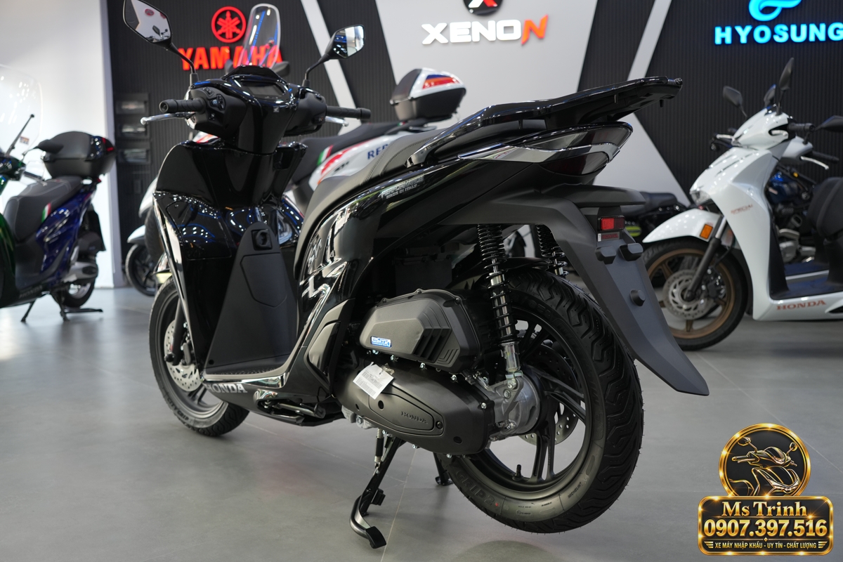 Honda SH150i Ý đen bóng 2027 tại Lâm Đồng - Sơn bóng lịch sự, tiện ích cho mỗi ngày