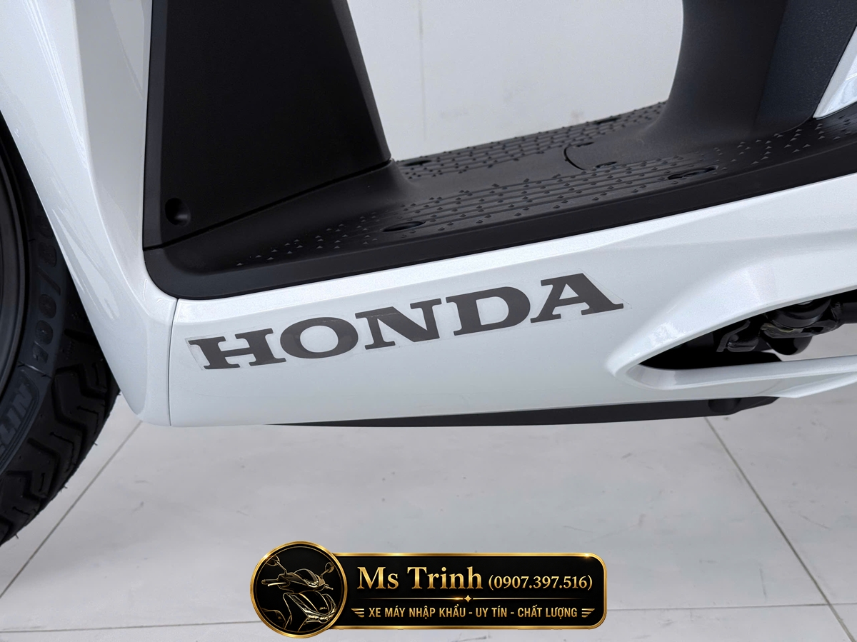 Honda SH150i Special Edition Standard nhập HMR Ý màu trắng tại Lâm Đồng: Giá trị nằm trong từng chi tiết nguyên bản