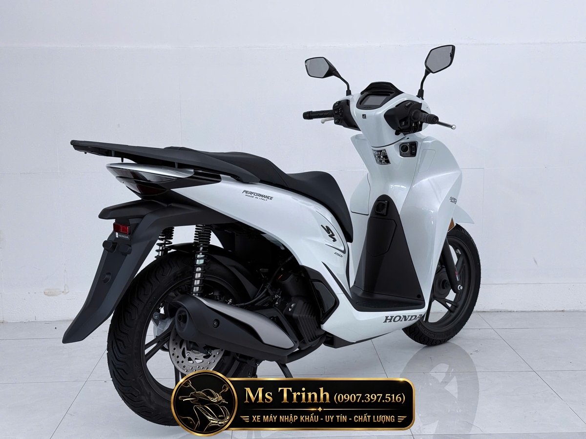 Honda SH150i Special Edition Standard nhập HMR Ý màu trắng tại Lâm Đồng: Giá trị nằm trong từng chi tiết nguyên bản