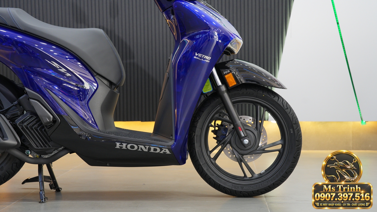Honda SH150 Vetro Blue 2027 tại Lâm Đồng - Xanh Sapphire trong suốt, nhập Ý sang trọng