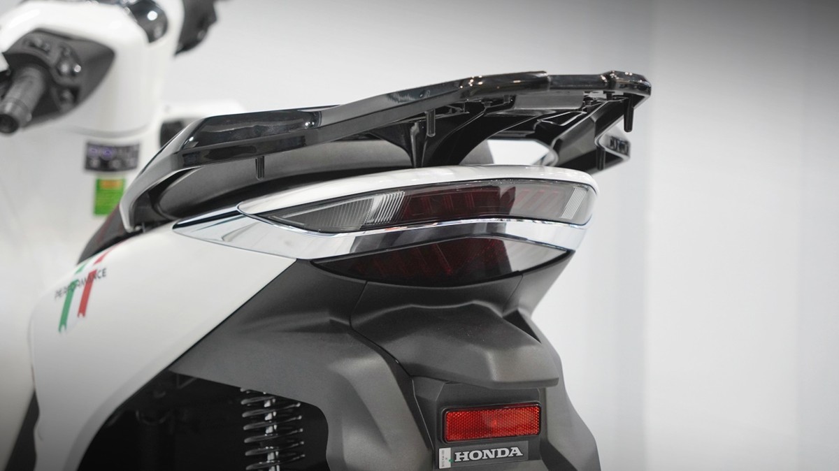 Honda SH150 trắng pha lê nhập Ý 2026 tại Lâm Đồng - Sport Edition chính ngạch, chuẩn chất Ý