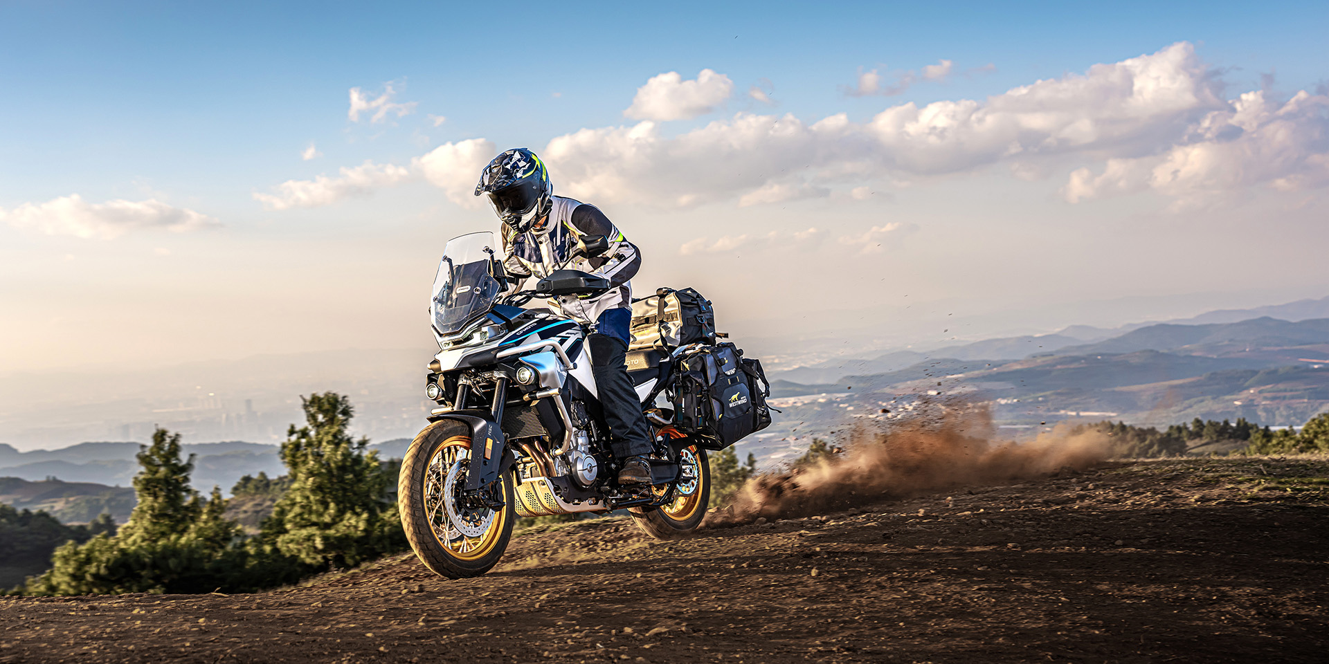 CF Moto 800MT Explorer 2025, ADV Cao Cấp Nhất, Chính Hãng, Giá Tốt tại Lâm Đồng