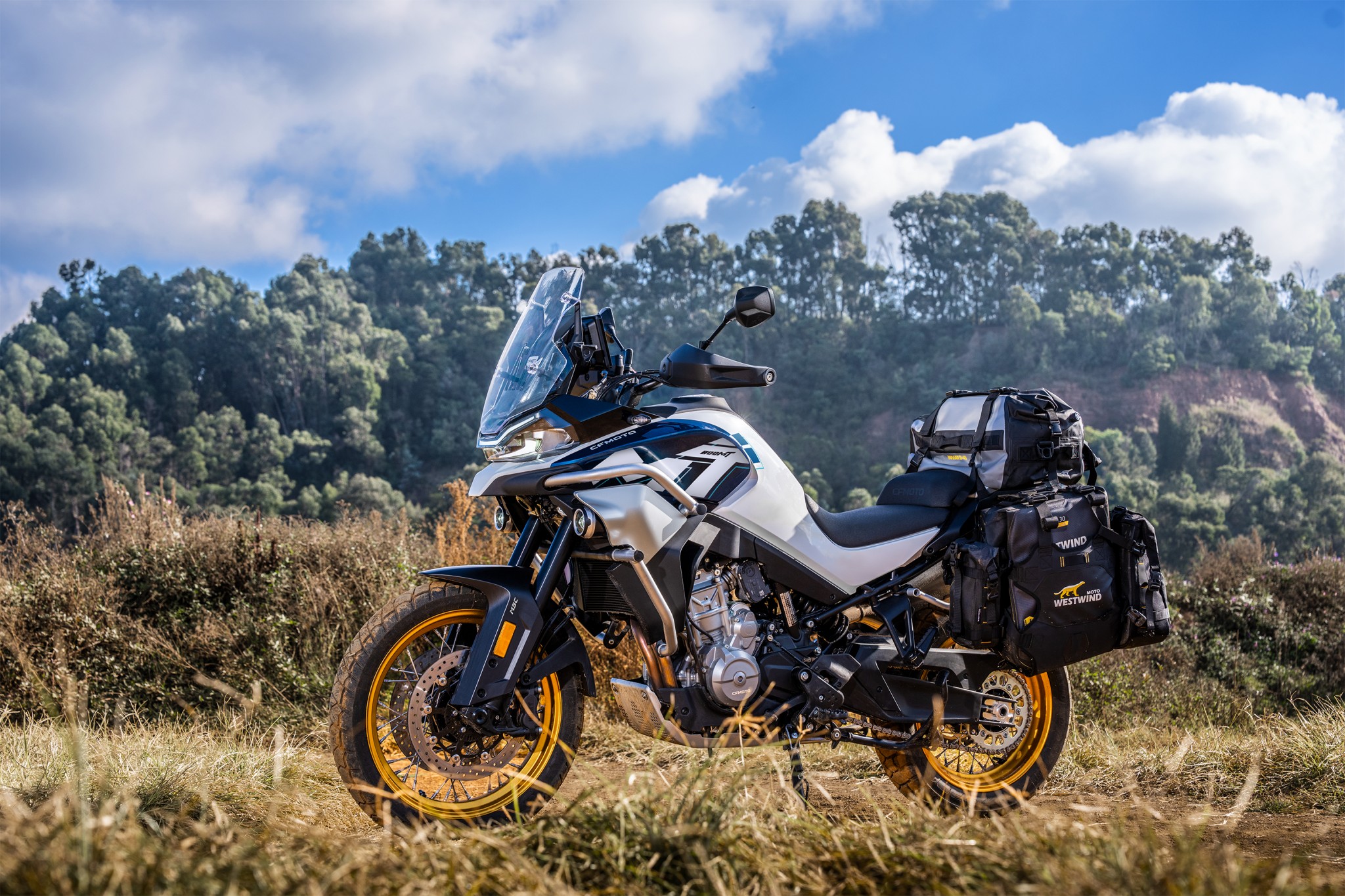 CF Moto 800MT Explorer 2025, ADV Cao Cấp Nhất, Chính Hãng, Giá Tốt tại Lâm Đồng