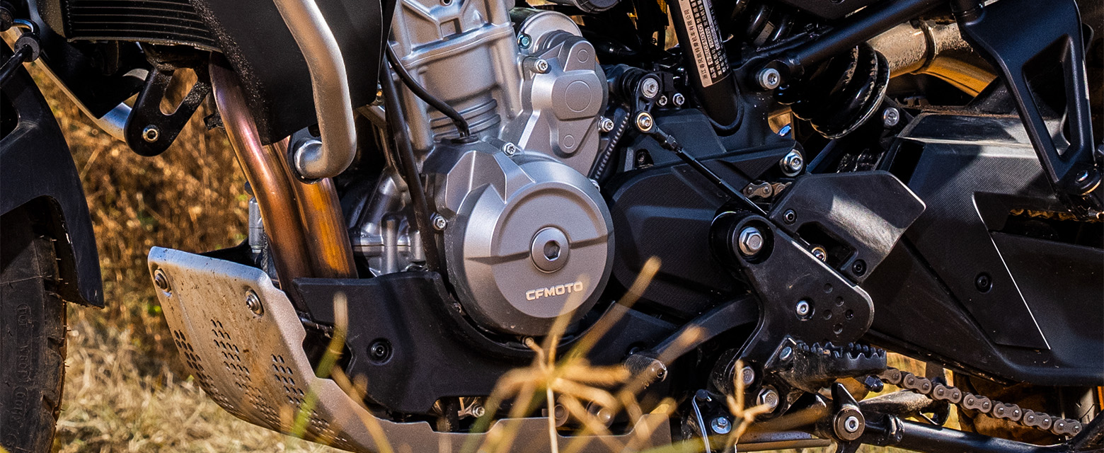 CF Moto 800MT Explorer 2025, ADV Cao Cấp Nhất, Chính Hãng, Giá Tốt tại Lâm Đồng