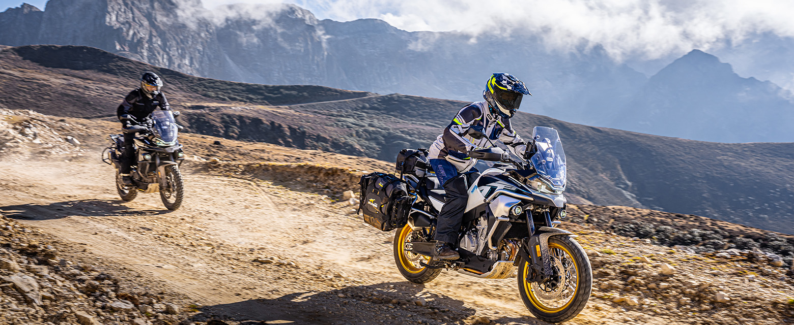 CF Moto 800MT Explorer 2025, ADV Cao Cấp Nhất, Chính Hãng, Giá Tốt tại Lâm Đồng