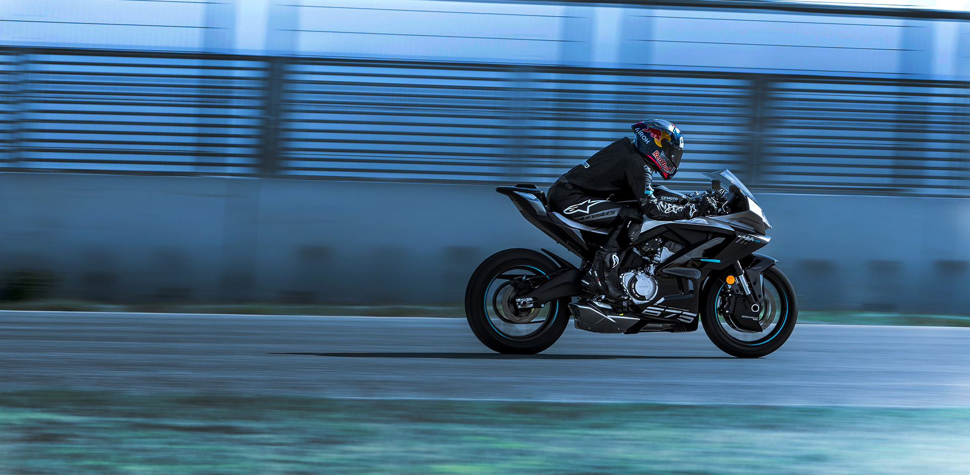 CF Moto 675SR-R 2025 3 Xi Lanh Ngang, Siêu Thể Thao, Giá Rẻ tại Lâm Đồng