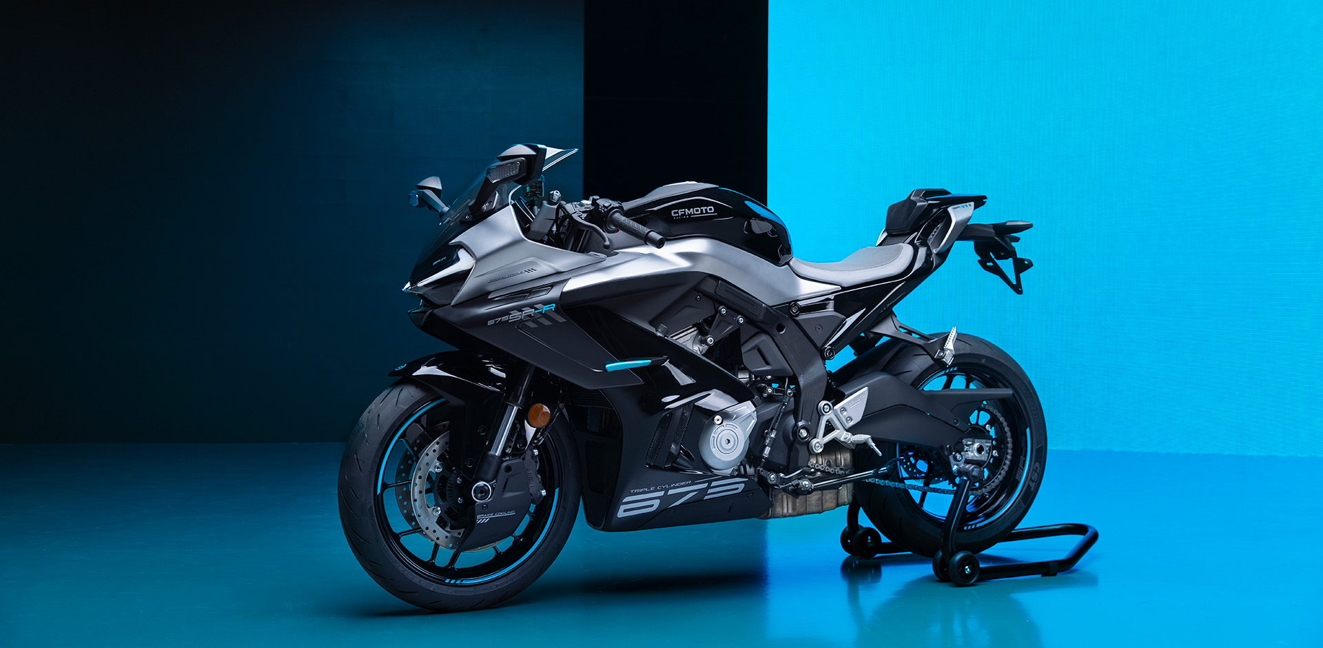 CF Moto 675SR-R 2025 3 Xi Lanh Ngang, Siêu Thể Thao, Giá Rẻ tại Lâm Đồng